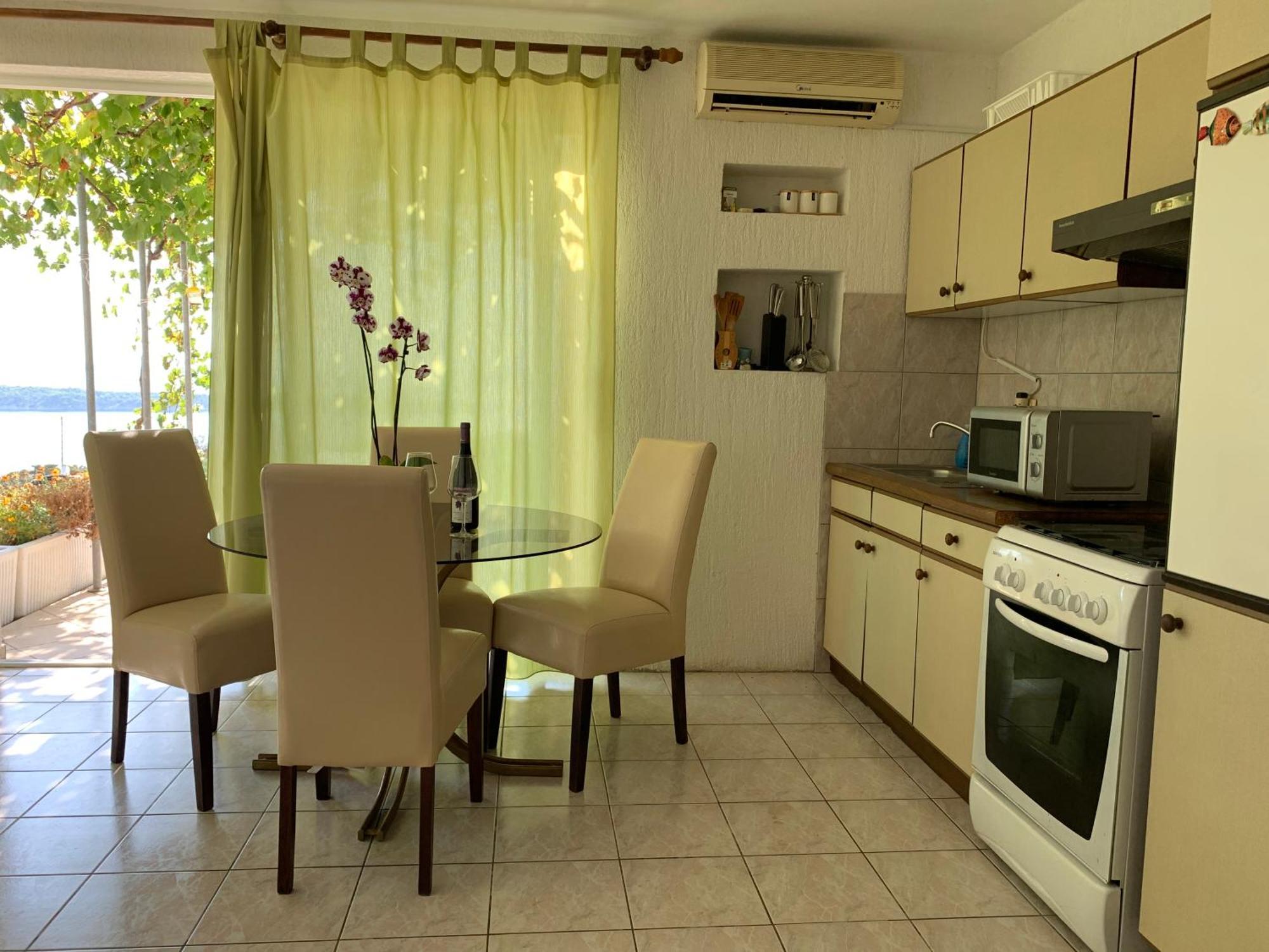 Apartments Jaca Banjol Esterno foto